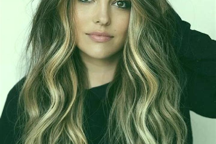Eva, 32, a dark blonde brown-eyed indian companion based in Ich Hau. Offering Domination, Massage, Girlfriend Experience. Available for incall and outcall, d...