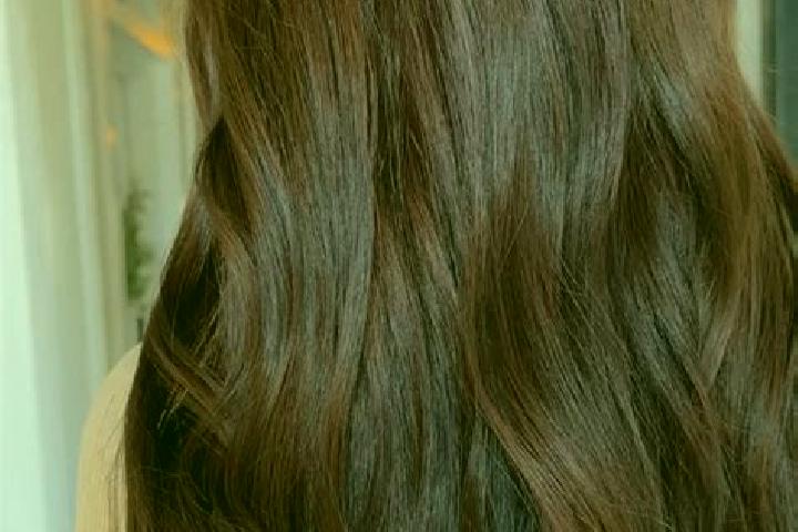 Eva, 32, a red brown-eyed middle eastern companion based in Rosslyn. Offering OWO, 69, Fetish, Girlfriend Experience. Available for incall and outcall, day a...