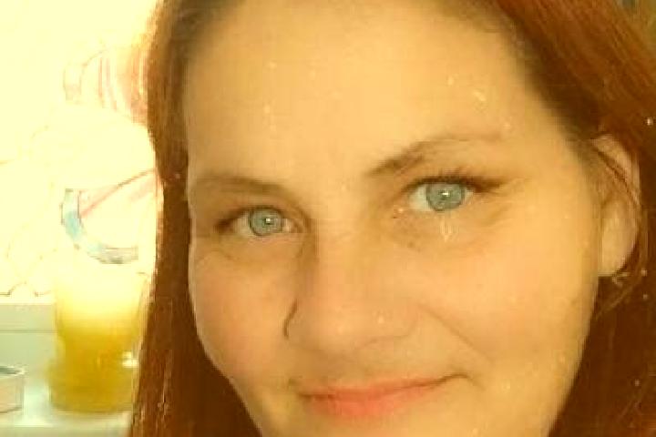 Eva, 32, a red dark-eyed caucasian companion based in Villiers-en-Lieu. Offering Erotic Massage, CIM, 69. Available for incall and outcall, day and evening d...