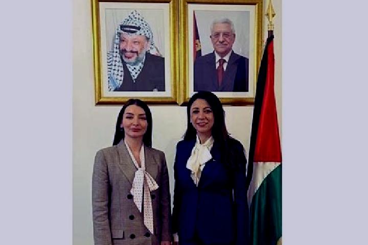 Eva, 32 — Escort in Az Zababidah, Palestine