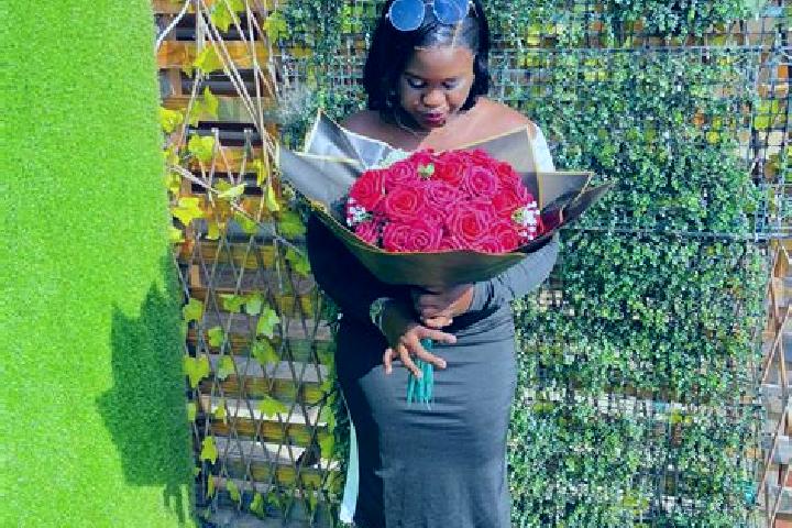 Eva, 32 — Escort in Kamaqhekeza, South Africa