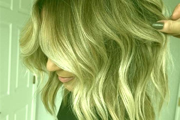 Eva, 33, a dark blonde dark-eyed caucasian companion based in Itapora. Offering CIM, GFE, Striptease. Available for incall and outcall, day and evening dates.