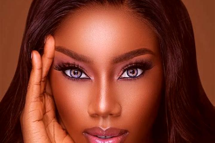Eva, 34, a black blue-eyed ebony companion based in Jonotal Azteca. Offering 69, Prostate Massage, CIM. Available for incall and outcall, day and evening dates.