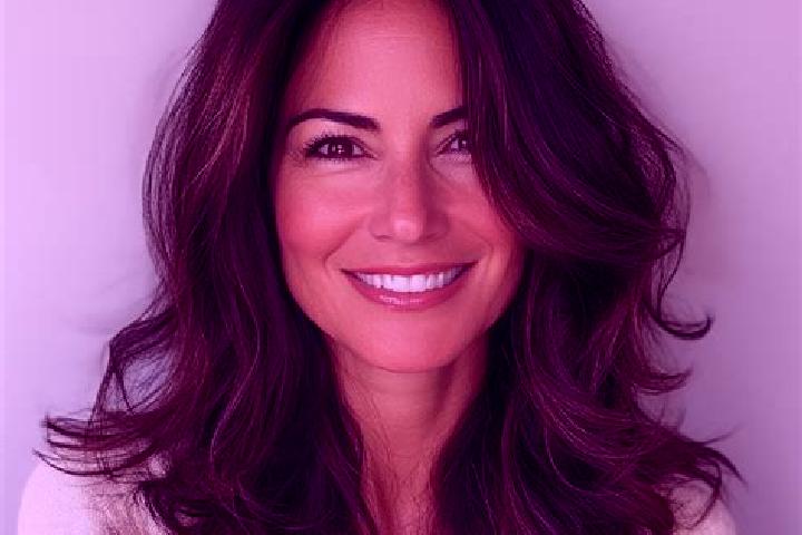 Eva, 34, a brunette brown-eyed middle eastern companion based in Rosh Pinah. Offering Dinner Date, Tantra, BDSM. Available for incall and outcall, day and ev...