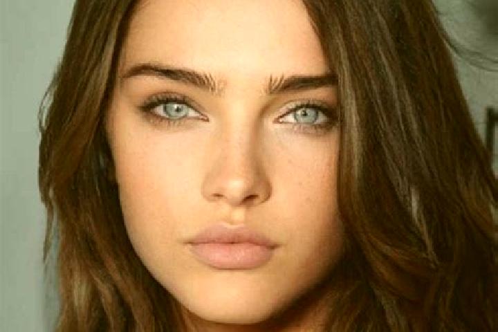 Eva, 34, a brunette dark-eyed mixed companion based in Modigliana. Offering Fetish, Travel Companion. Available for incall and outcall, overnight bookings av...