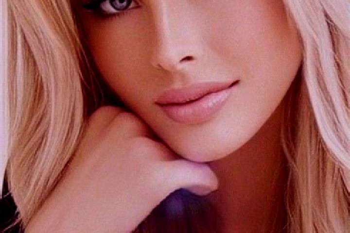 Eva, 34, a dark blonde blue-eyed caucasian companion based in Mitrousi. Offering Duos, Erotic Massage, Party Girl, Deep French Kissing. Available for incall ...