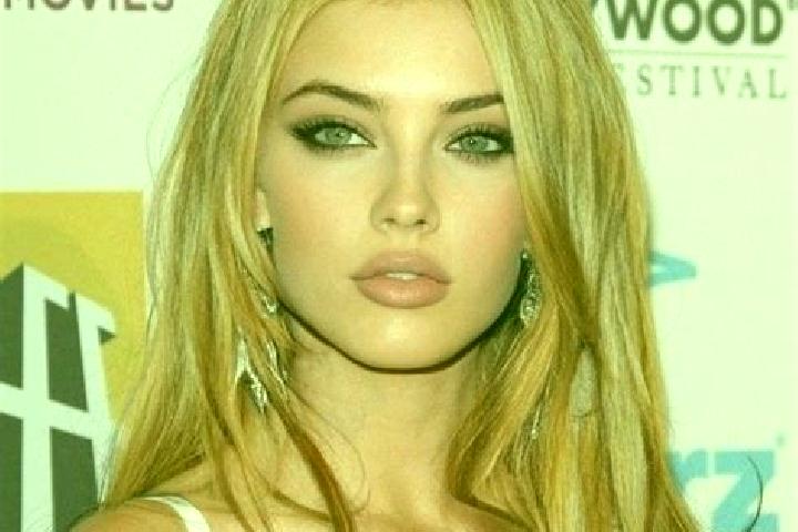 Eva, 34, a dark blonde hazel-eyed caucasian companion based in Scheffau am Tennengebirge. Offering 69, Roleplay, Striptease. Available for incall and outcall...