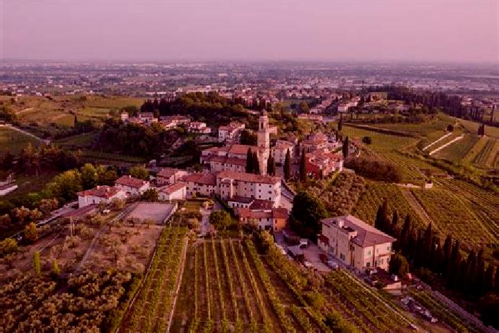 Eva, 34 — Escort in Cairano, Italy
