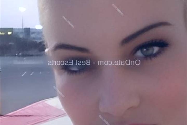 Eva, 34 — Escort in Evansburg, United States