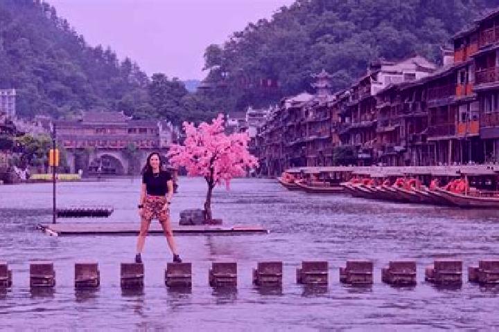 Eva, 34 — Escort in Fengchuan, China
