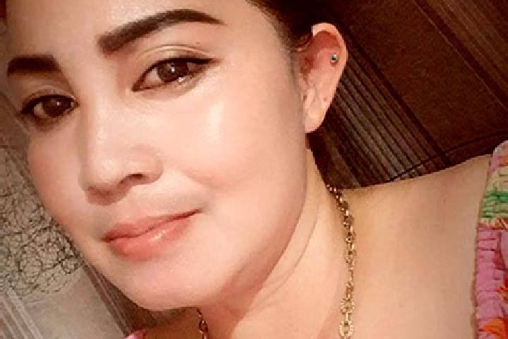 Eva, 34 — Escort in Girang, Indonesia