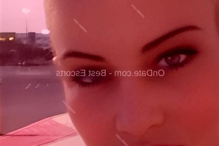 Eva, 34 — Escort in Hualingang, China