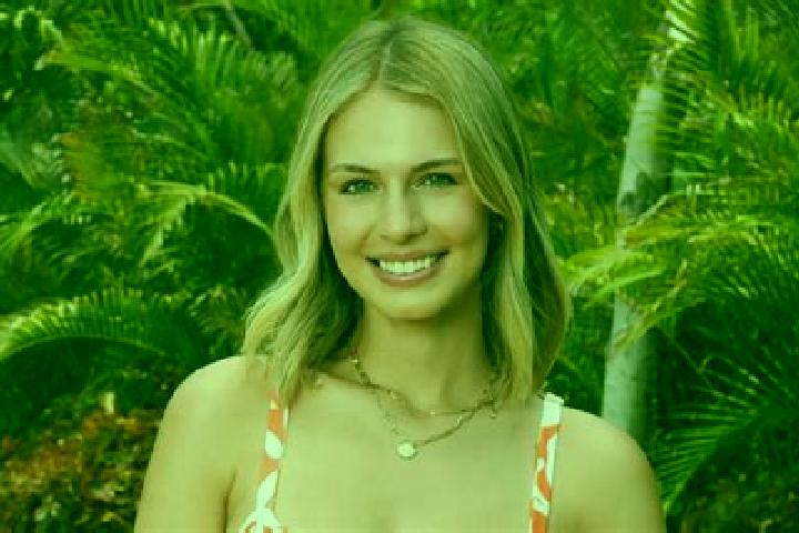 Eva, 35, a blonde amber-eyed caucasian companion based in Girod. Offering Party Girl, OWO, Erotic Massage, GFE. Available for incall and outcall, day and eve...