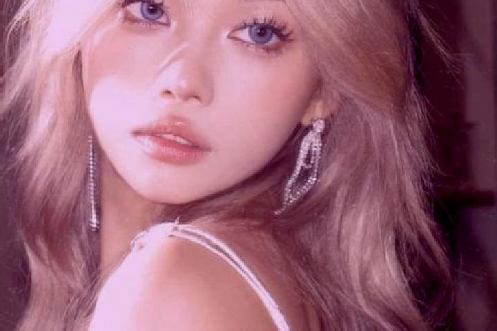 Eva, 35, a blonde blue-eyed asian companion based in Ittre. Offering Roleplay, Erotic Massage, GFE, Duos. Available for incall and outcall, overnight booking...