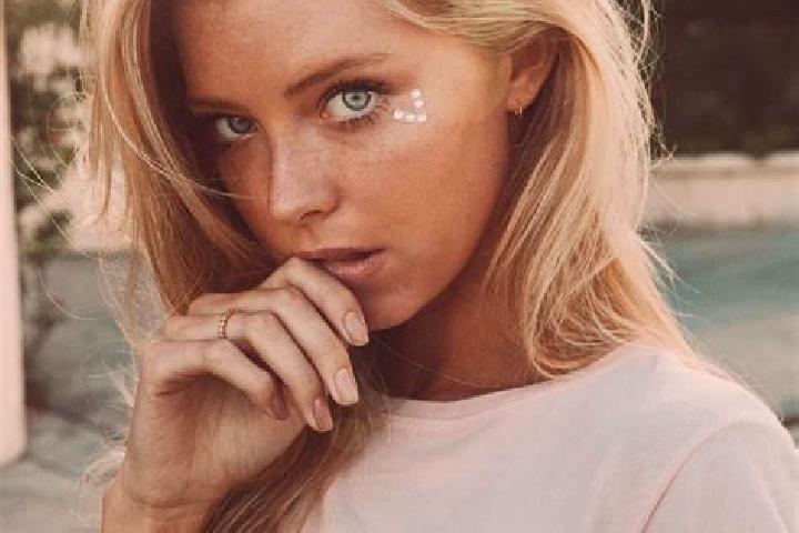 Eva, 35, a blonde blue-eyed middle eastern companion based in Chiquihuitillo. Offering Massage, Roleplay, Dinner Date. Available for incall and outcall, over...