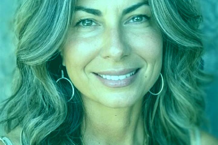 Eva, 35, a brunette grey-eyed middle eastern companion based in Suelek. Offering Tantra, 69, Massage. Available for incall and outcall, overnight bookings av...
