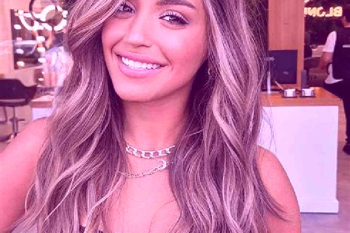 Eva, 35, a dark blonde brown-eyed caucasian companion based in Kalembutillu. Offering Dinner Date, Overnight. Available for incall and outcall, day and eveni...