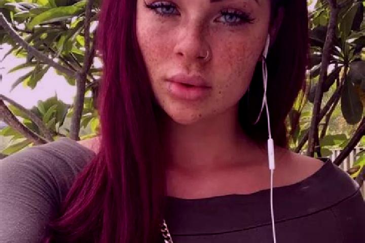 Eva, 35, a red amber-eyed latina companion based in Governador Newton Bello. Offering Overnight, Fetish, Deep French Kissing. Available for incall and outcal...