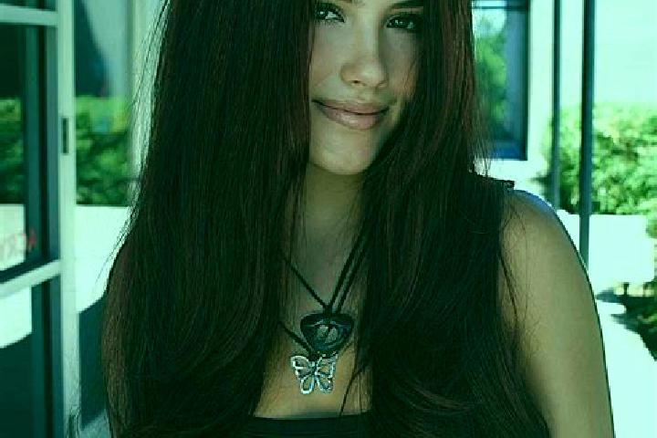 Eva, 36, a auburn dark-eyed indian companion based in Tillo. Offering Couples, CIM, Prostate Massage, Fetish, Duos. Available for incall and outcall, overnig...