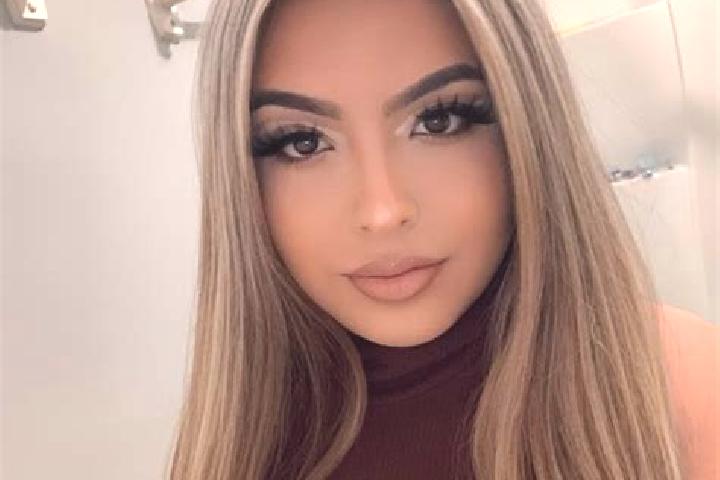 Eva, 36, a blonde brown-eyed latina companion based in Slatioarele. Offering A-Level, Roleplay, Travel Companion, 69. Available for incall and outcall, day a...