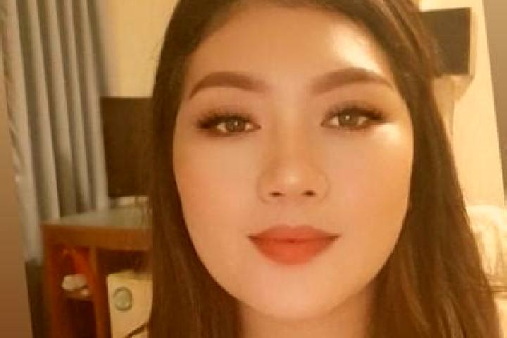 Eva, 36, a chestnut grey-eyed caucasian companion based in Shuangbaiyang. Offering Roleplay, Massage, CIM, Domination, Erotic Massage. Available for incall a...