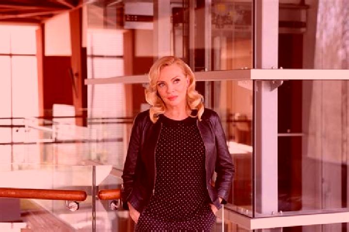 Eva, 36 — Escort in Voderady, Czech Republic