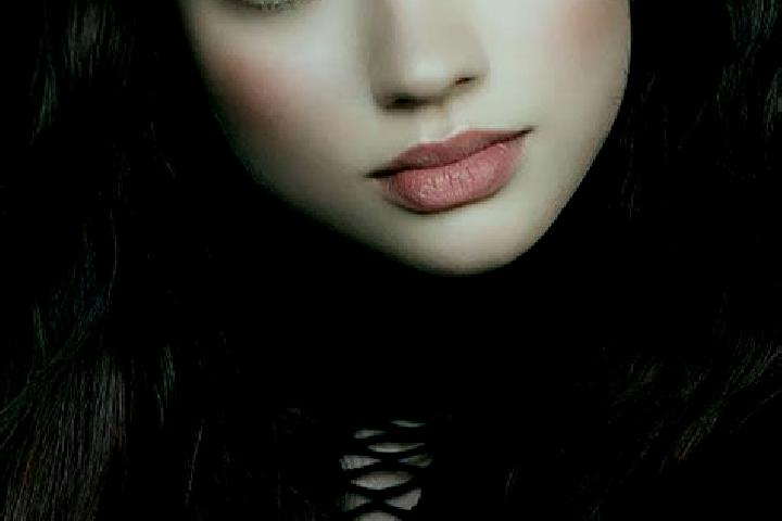 Eva, 37, a brunette dark-eyed european companion based in Tallang-dong. Offering Dinner Date, GFE, Overnight, Tantra. Available for incall and outcall, overn...