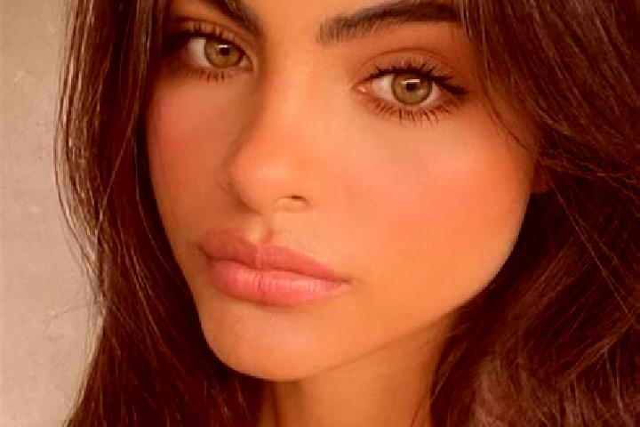 Eva, 37, a brunette hazel-eyed ebony companion based in Krasnovishersk. Offering Fetish, Prostate Massage, Dinner Date. Available for incall and outcall, ove...