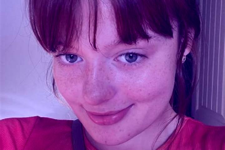 Eva, 37, a red brown-eyed mediterranean companion based in Portarlington. Offering Overnight, CIM, Dinner Date, BDSM. Available for incall and outcall, day a...