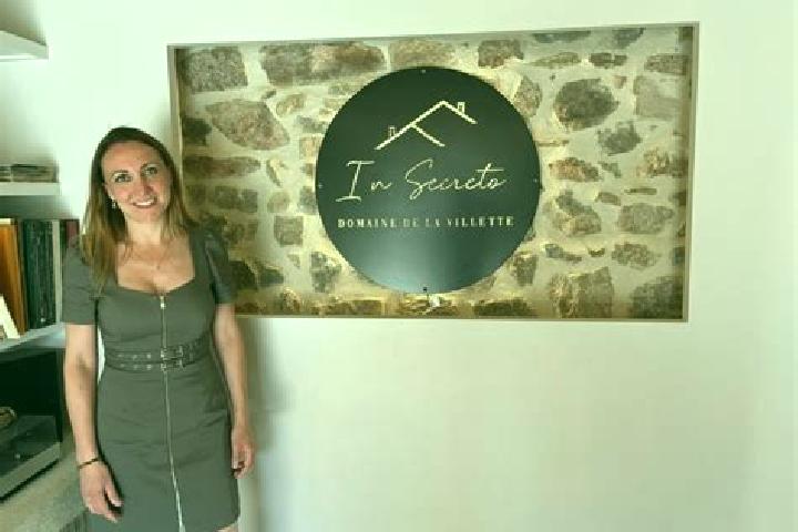 Eva, 37 — Escort in Dunieres, France