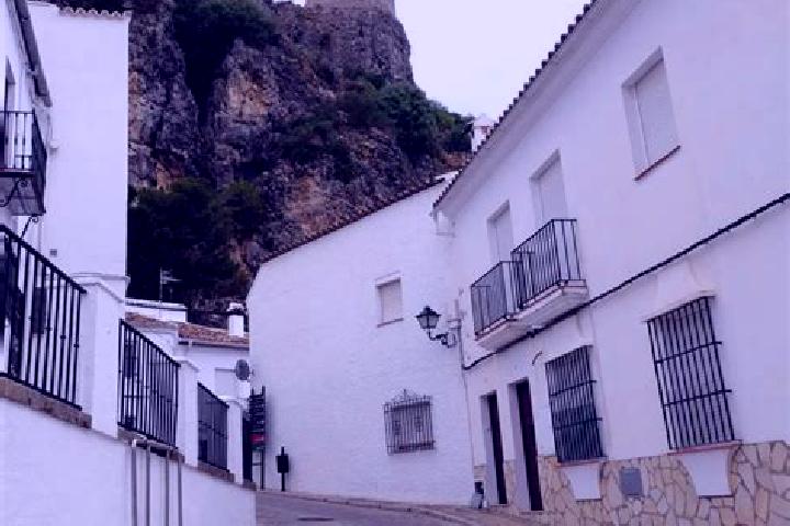 Eva, 37 — Escort in La Roca de la Sierra, Spain