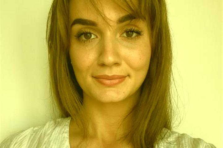 Eva, 38, a auburn blue-eyed slavic companion based in Le Puy-Sainte-Reparade. Offering Party Girl, Massage, Deep French Kissing. Available for incall and out...
