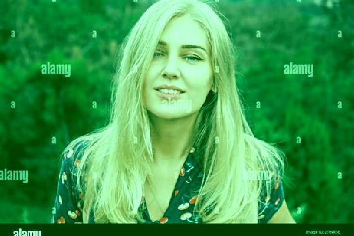 Eva, 38, a blonde blue-eyed middle eastern companion based in Xochimilco. Offering Striptease, Party Girl, Dinner Date, GFE. Available for incall and outcall...