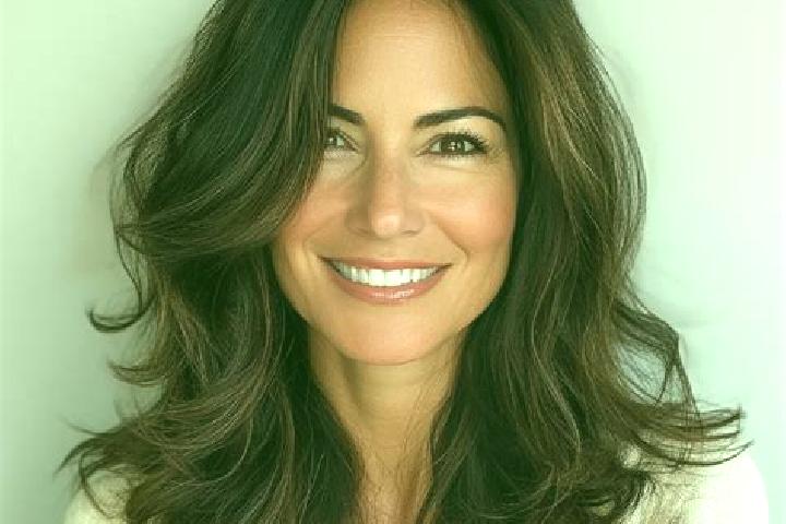 Eva, 38, a brunette brown-eyed middle eastern companion based in Grivegnee. Offering Massage, Overnight, Travel Companion, OWO. Available for incall and outc...