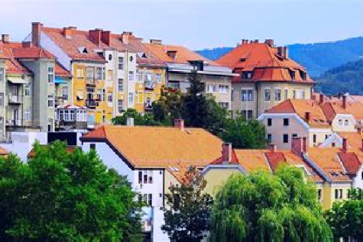 Eva, 38 — Escort in Hrpelje, Slovenia