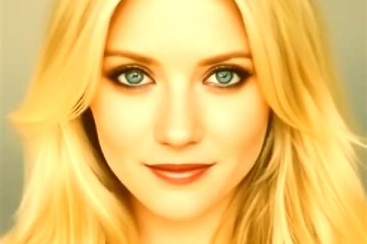 Eva, 39, a blonde amber-eyed caucasian companion based in Skaun. Offering Tantra, A-Level, GFE. Available for incall and outcall, overnight bookings available.