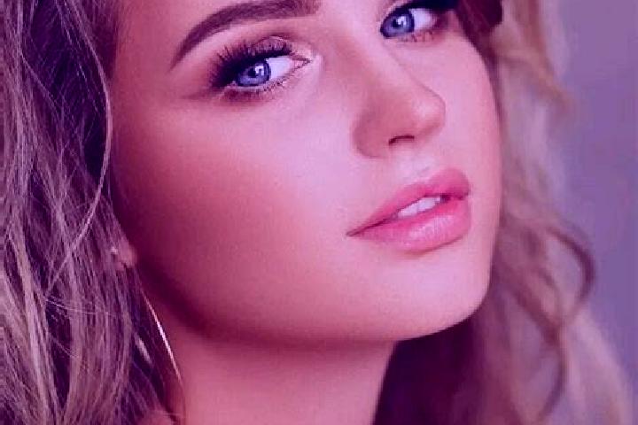 Eva, 39, a dark blonde blue-eyed european companion based in Bannio. Offering OWO, Party Girl, Prostate Massage, Overnight, 69. Available for incall and outc...