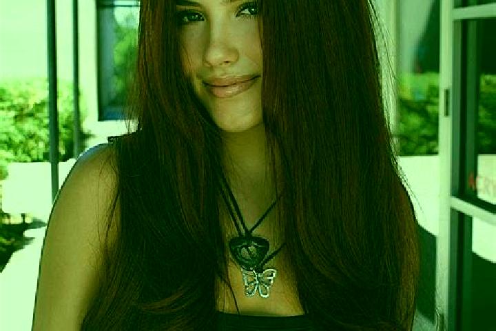 Evelyn, 20, a auburn brown-eyed asian companion based in Amapo. Offering A-Level, Travel Companion, BDSM. Available for incall and outcall, day and evening d...