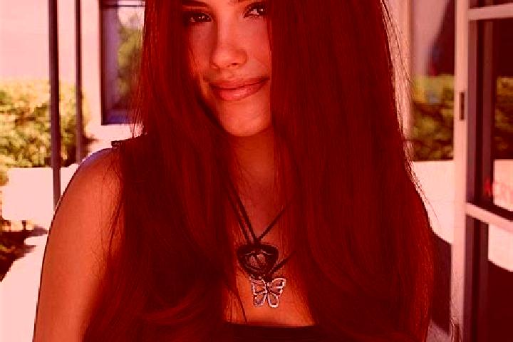 Evelyn, 20, a auburn dark-eyed european companion based in Coxhoe. Offering CIM, BDSM, Dinner Date, Fetish. Available for incall and outcall, overnight booki...