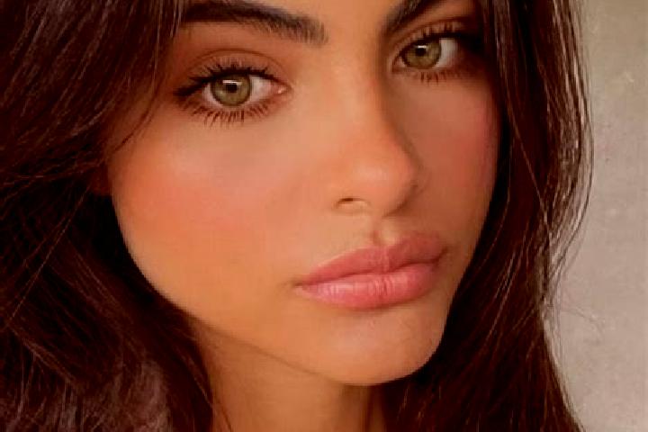 Evelyn, 20, a black dark-eyed caucasian companion based in Lapi. Offering Massage, BDSM, Overnight, Domination. Available for incall and outcall, overnight b...