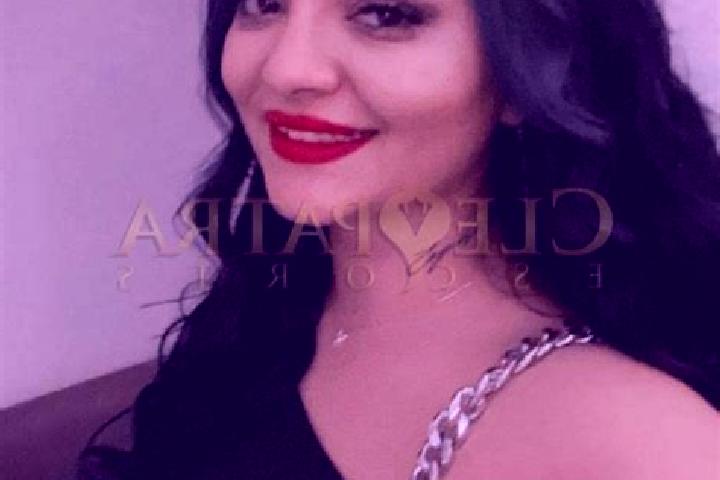 Evelyn, 20, a black dark-eyed indian companion based in Kleve (Steinburg). Offering Erotic Massage, GFE, Prostate Massage, OWO, Party Girl. Available for inc...