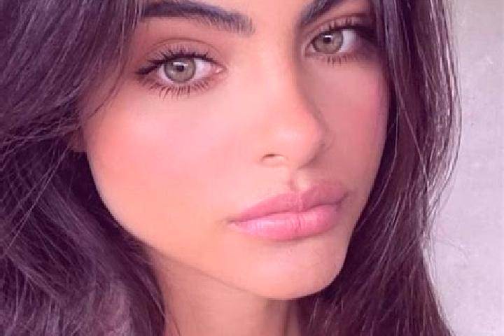 Evelyn, 20, a black dark-eyed indian companion based in Vigny. Offering 69, Deep French Kissing, Couples, Duos, Dinner Date. Available for incall and outcall...