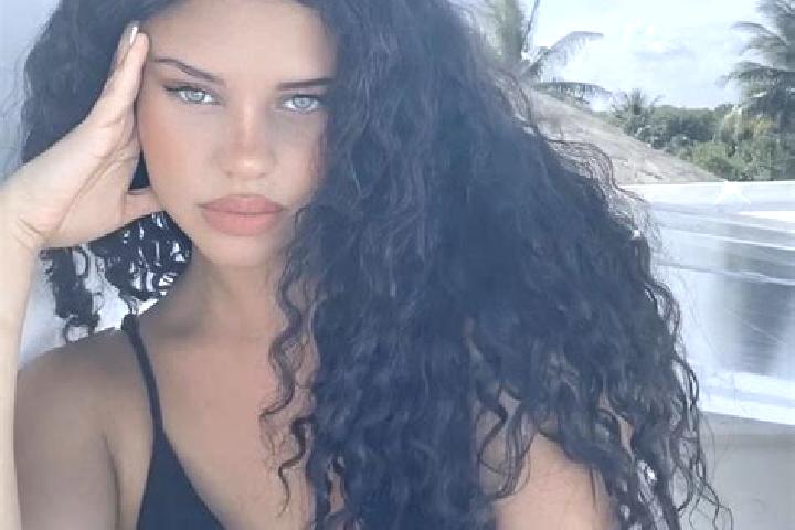 Evelyn, 20, a black grey-eyed latina companion based in Sultana. Offering Deep French Kissing, Couples, Girlfriend Experience. Available for incall and outca...