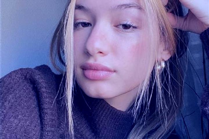Evelyn, 20, a blonde brown-eyed caucasian companion based in La Mula. Offering Deep French Kissing, Fetish, Striptease. Available for incall and outcall, ove...
