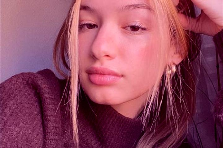 Evelyn, 20, a blonde brown-eyed ebony companion based in Cheresh. Offering Massage, 69, Deep French Kissing. Available for incall and outcall, overnight book...
