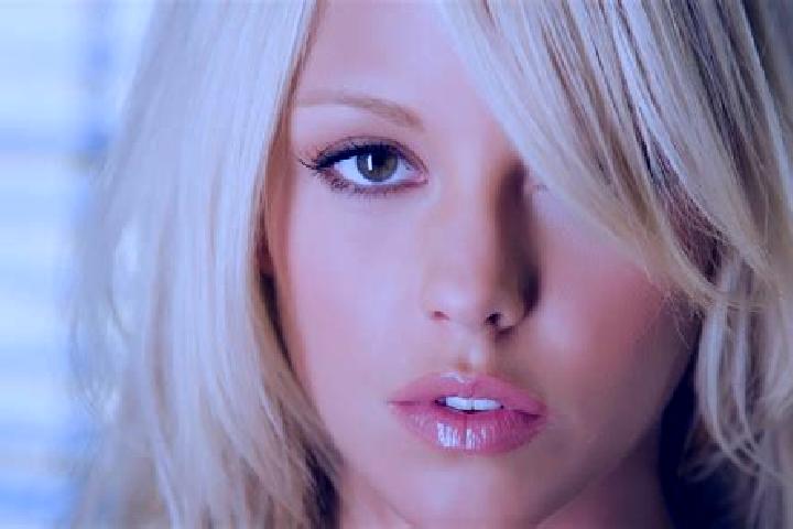 Evelyn, 20, a blonde brown-eyed european companion based in Elinso. Offering Girlfriend Experience, OWO, Striptease, A-Level. Available for incall and outcal...