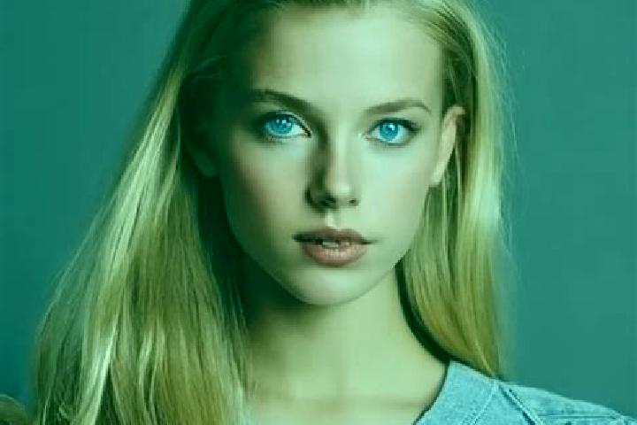 Evelyn, 20, a blonde grey-eyed mixed companion based in Boucoiran. Offering Deep French Kissing, BDSM, GFE. Available for incall and outcall, day and evening...