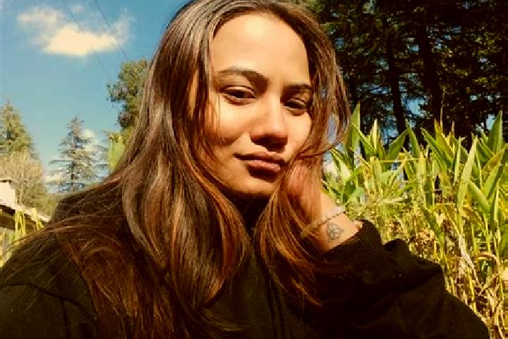 Evelyn, 20, a dark blonde dark-eyed latina companion based in Jiwani. Offering CIM, Couples, Girlfriend Experience. Available for incall and outcall, overnig...