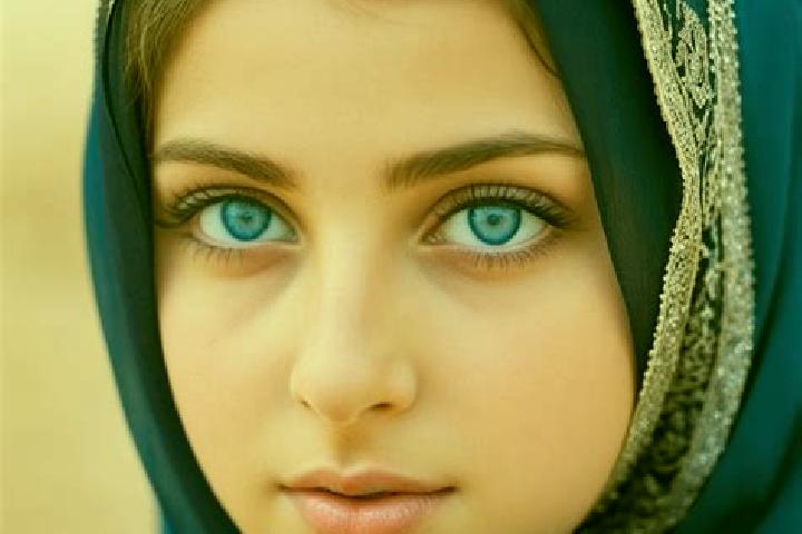 Evelyn, 20, a red blue-eyed middle eastern companion based in Solomon. Offering A-Level, Duos, BDSM, Massage. Available for incall and outcall, day and eveni...