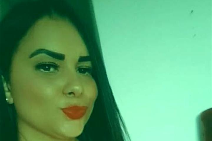 Evelyn, 20 — Escort in Carmo do Rio Verde, Brazil